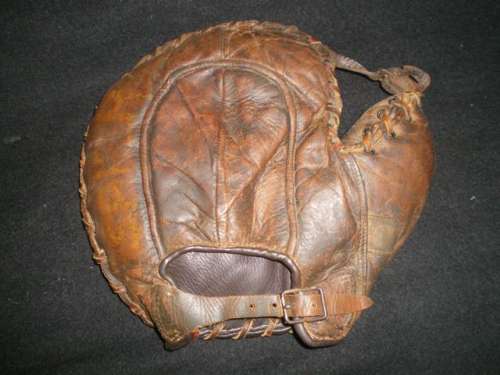 A.J. Reach Basemitt 8 Back